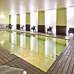 מלון Golden Tulip 4*