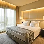 מלון Golden Tulip