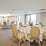 Golden Tulip מלון São João da Madeira