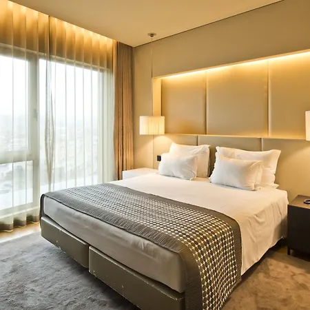 Hotel Golden Tulip