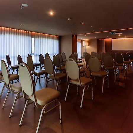 Otel Golden Tulip 4*