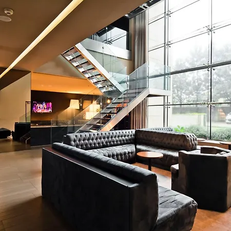 Golden Tulip Otel São João da Madeira