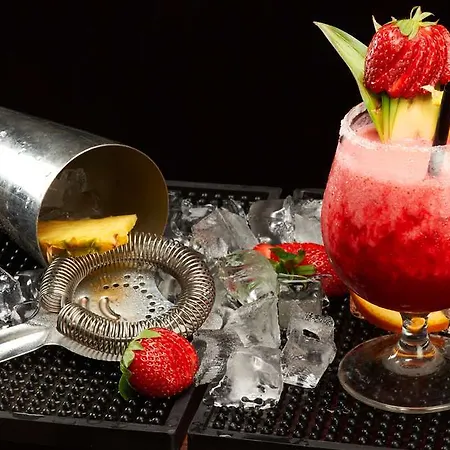 Otel Golden Tulip 4*