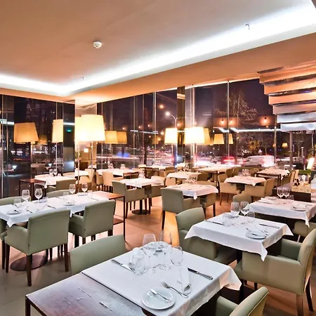 Golden Tulip 호텔