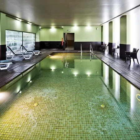 Golden Tulip 4*