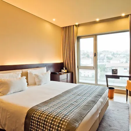 Golden Tulip Ξενοδοχείο 4*