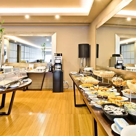 Hotell Golden Tulip São João da Madeira