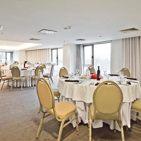 Golden Tulip Hotell São João da Madeira