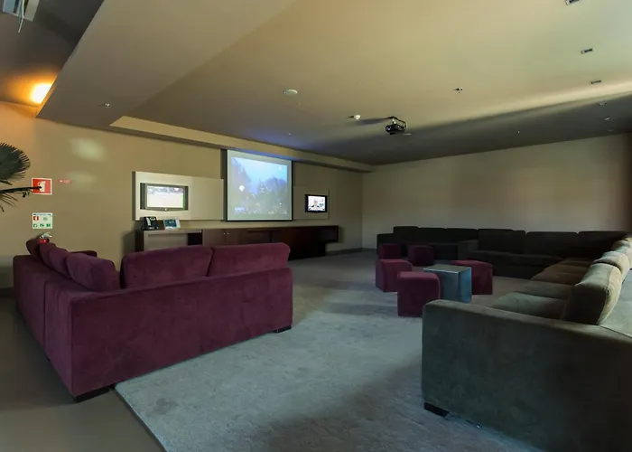 Hotel Golden Tulip 4*