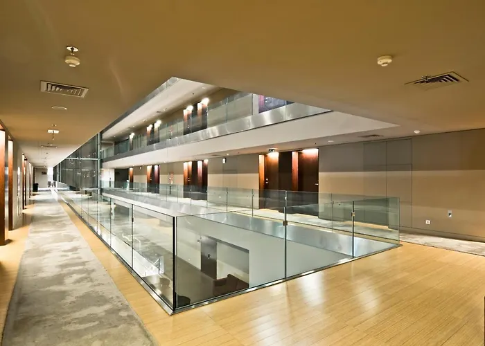 Golden Tulip 4* São João da Madeira